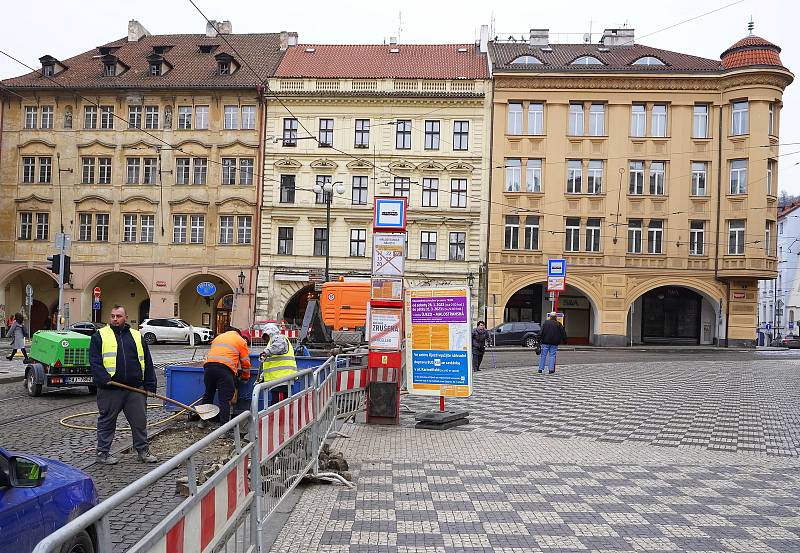 Výluka tramvajové dopravy - Újezd - Malostranská v Praze.