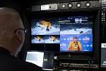 Zápasy NHL v Praze snímalo dohromady 27 kamer a na celé televizní operaci pracovalo okolo 150 lidí.