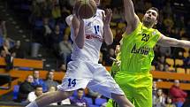 Basketbalisté USK podlehli Levicím 65:70.