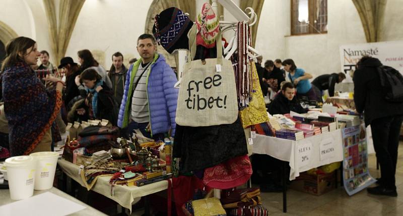 Již pojedenácté se setkali v centru Prahy příznivci kulturního a duchovního odkazu Tibetu,aby společně oslavili Losar – tibetský Nový rok.