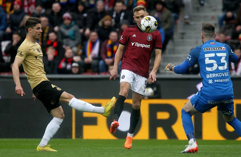 Sparta vyhrála devátý soutěžní zápas v řadě (8x liga a 1x pohár), na Letné porazila brněnskou Zbrojovku 3:1