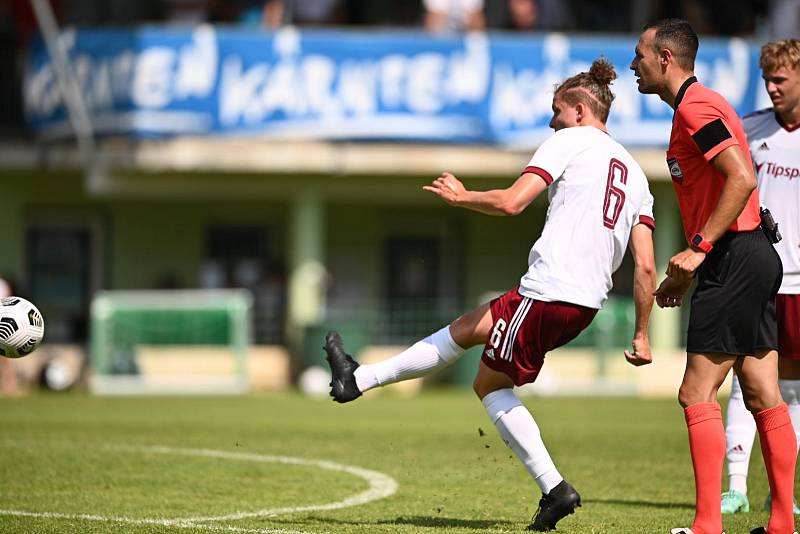 Sparťané v generálce remizovali s Dynamem Moskva 2:2. Její góly stříleli Hložek s Polidarem.