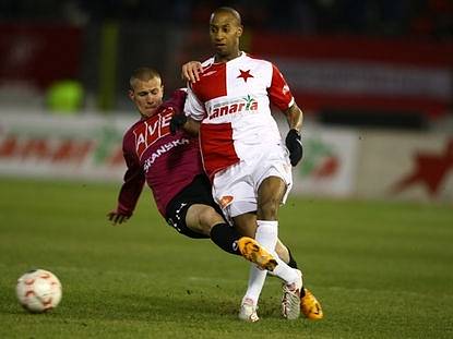 Ligový souboj mezi Slávií a Budějovicemi. Slavia nakonec překonala soupeře jediným gólem zápasu.