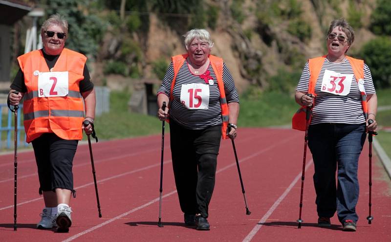 Z druhého ročníku Sportovních her seniorů na stadionu Na Kotlářce v Praze.