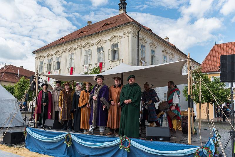 Oslavy 540 let od povýšení na královské město ve Velvarech.