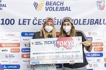 Ženské beachvolejbalové jedničky Nausch Sluková s Hermannovou už mají letenky do Tokia jisté.