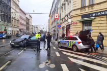 Nehoda ve Francouzské ulici 29. listopadu 2022