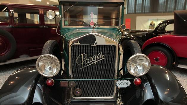 Zahájení výstavy Osobní automobily Praga v Národním technickém muzeu 18.prosince