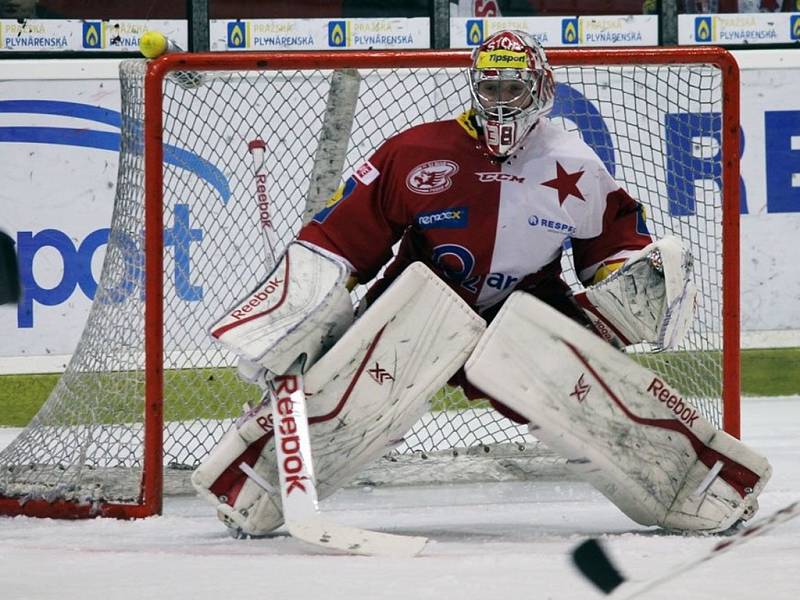 4. kolo baráže o hokejovou extraligu: HC Slavia Praha - HC Olomouc 2:1 (1:0, 0:1, 1:0).