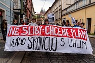 Studentský protest Antifosilní jaro, který organizují Univerzity za klima (UZK).