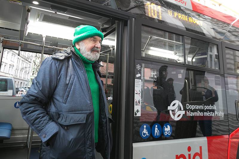 Odhalení nové autobusové zastávky U Prdlavky.