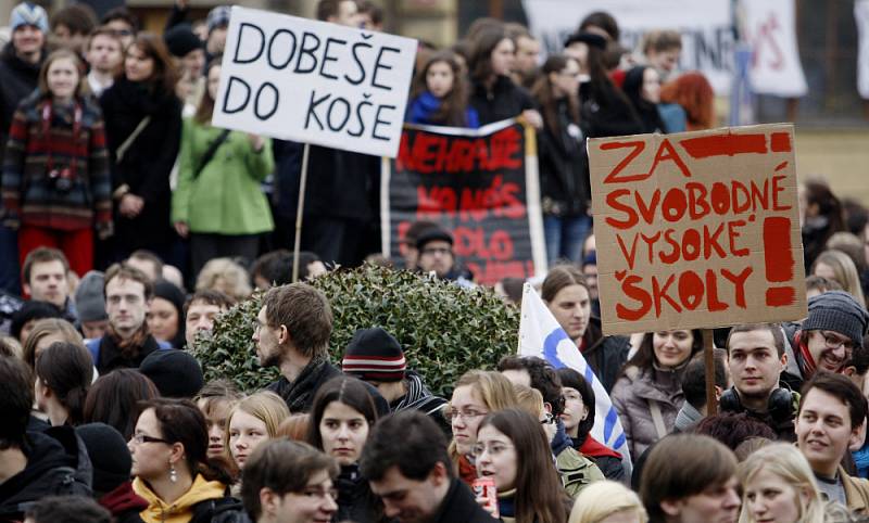 Demonstrace proti vládním reformám vysokých škol proběhla 29. února v centru Prahy.