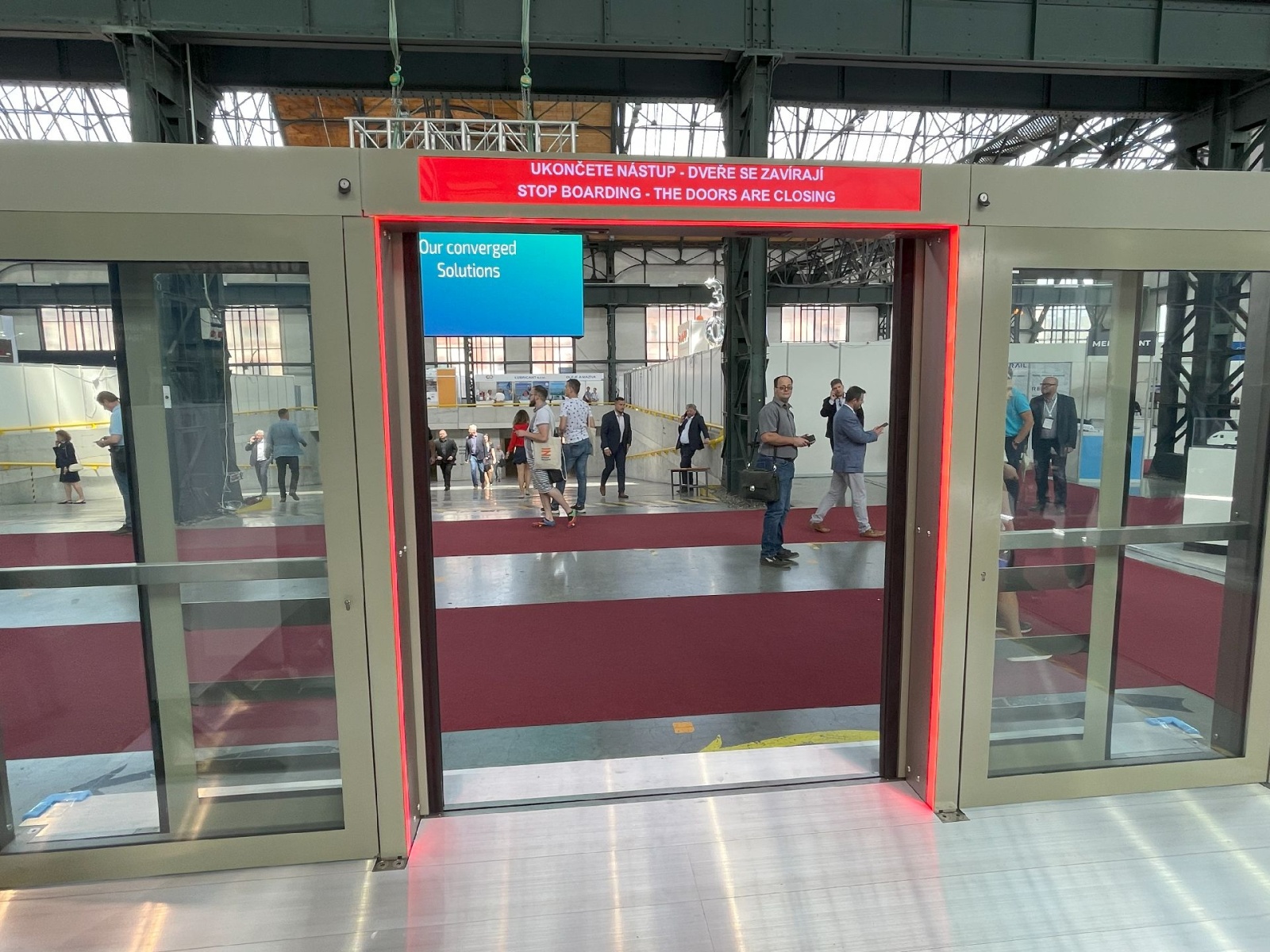 Dopravní podnik na Zličíně otestuje nástupní dveře pro automatické metro -  Pražský deník