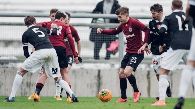 Fotbalisté Sparty prohráli v přípravě s Českými Budějovicemi 0:1.