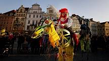 V rámci karnevalové slavnosti Carnevale Praha se 26. února na Staroměstském náměstí v Praze konalo setkání masek.