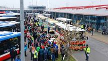 Autobusový den Pražské integrované dopravy 2019 v Letňanech.