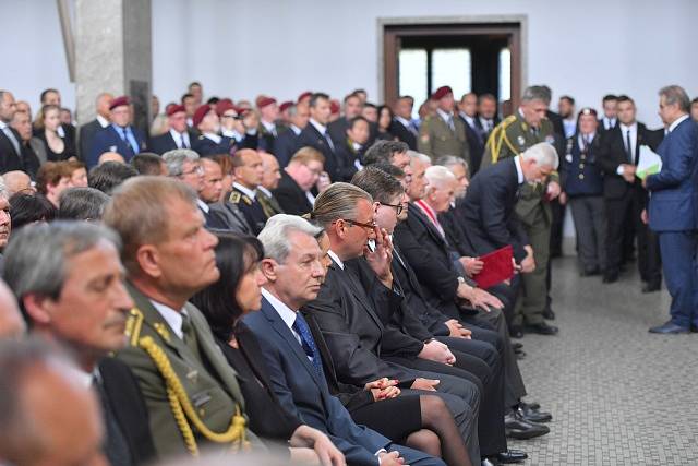 Poslední rozloučení s válečným hrdinou a veteránem Jaroslavem Klemešem.