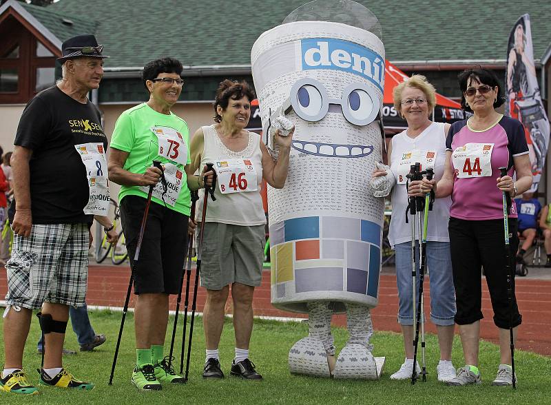 Sportovní hry seniorů České republiky 2017 na stadionu mládeže na Kotlářce.