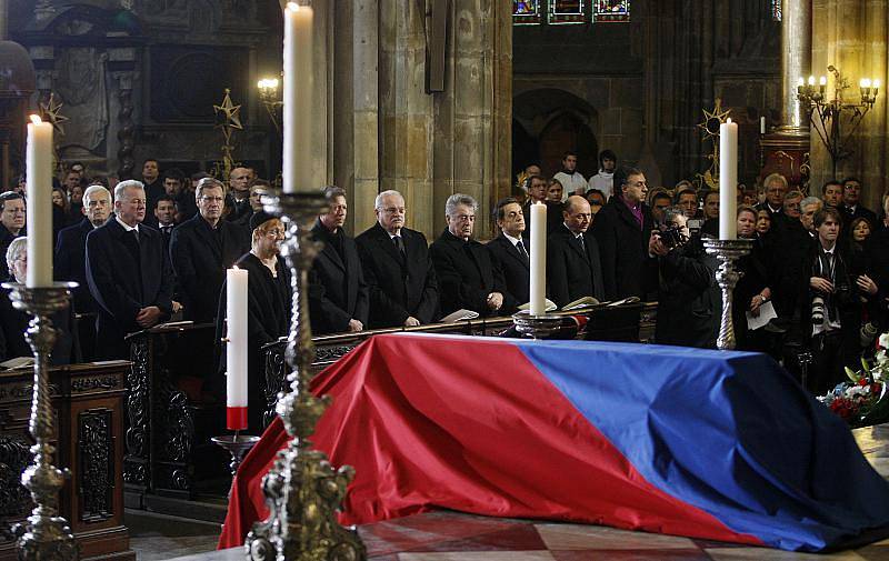 Rozloučení s bývalým prezidentem Václavem Havlem proběhlo 23. prosince v chrámu sv. Víta v Praze.