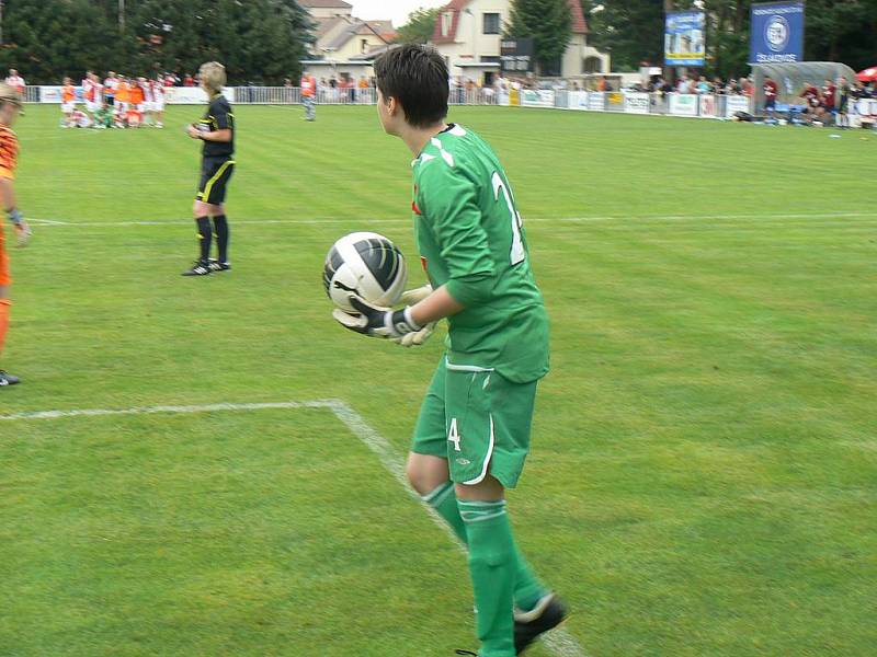 Sparťanky slaví double, lépe zvládly penalty.