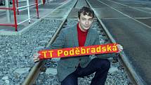 Tramvajový provoz v Poděbradské ulici byl po rekonstrukci tratě zkušebně zahájen.