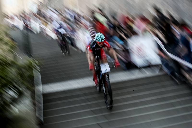 Tradiční cyklistický závod Pražské schody proběhl 17. května na pražské Malé Straně.