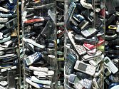 Sběr starých mobilů