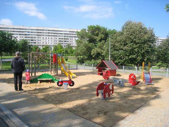 Dětské hřiště v parku Přátelství. Ilustrační foto. 