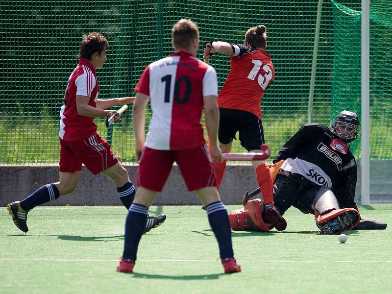 Hokejisté Slavie porazili Hostivař 4:1.