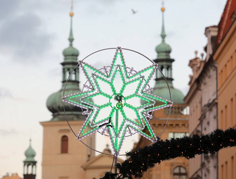Vánoční výzdoba v ulicích Prahy