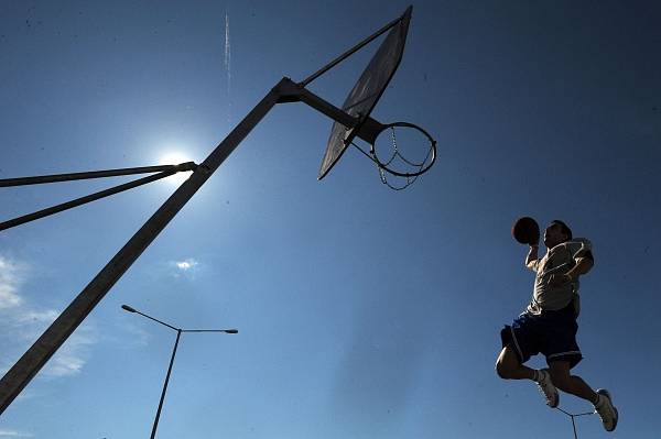 Finále turnaje Českého streetbalového poháru v Praze na Černém Mostě.