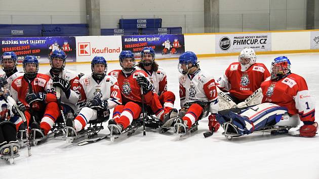Česká para hokejová reprezentace absolvovala v Praze poslední hromadný trénink před mistrovstvím světa.