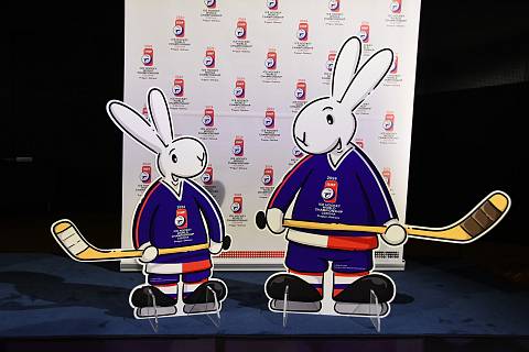 Maskoty mistrovství světa v ledním hokeji v roce 2024 budou Bob a Bobek.