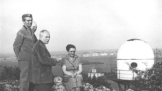 Hvězdárna a Corn. Zdeněk Corn vedl hvězdárnu až do svého odchodu do důchodu v roce 1981.