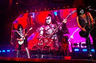 Z koncertu kapely Kiss v O2 areně v Praze.
