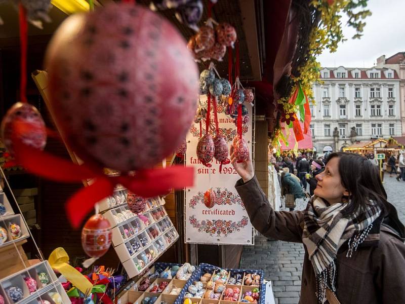 Velikonoční trhy na pražském Staroměstském náměstí 13. března