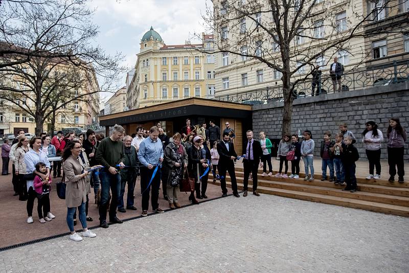 Slavnostní otevření Kostnického náměstí na pražském Žižkově po rekonstrukci.