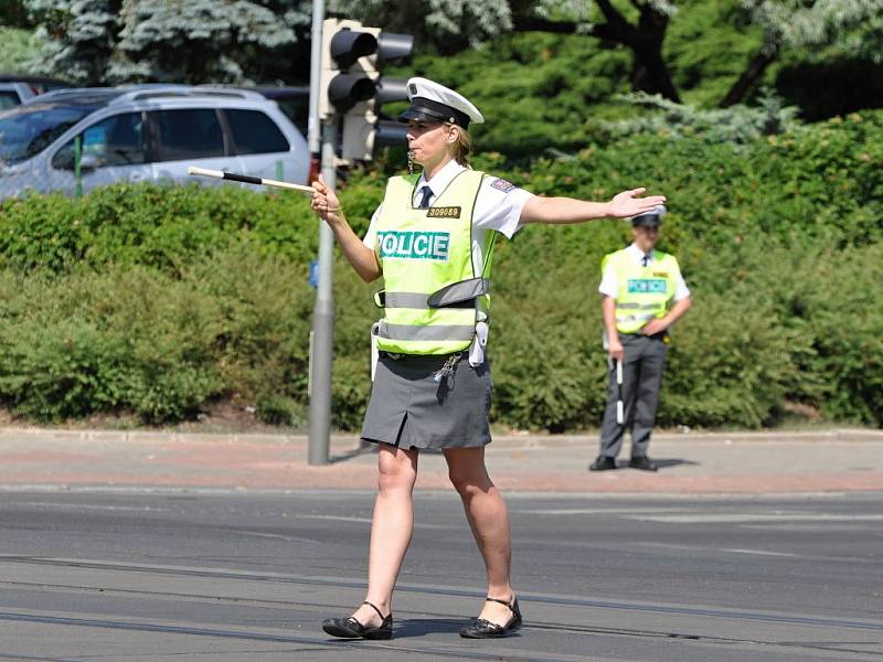 Pražská policie uspořádala ve středu 18. června 2014 již 15. ročník soutěže dopravních policistů v řízení křižovatek „O nejlepšího regulovčíka Krajského ředitelství policie hlavního města Prahy“.