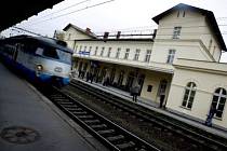 Nově zrekonstruovaná budova nádraží Praha-Vršovice byla slavnostně otevřena 10. října.