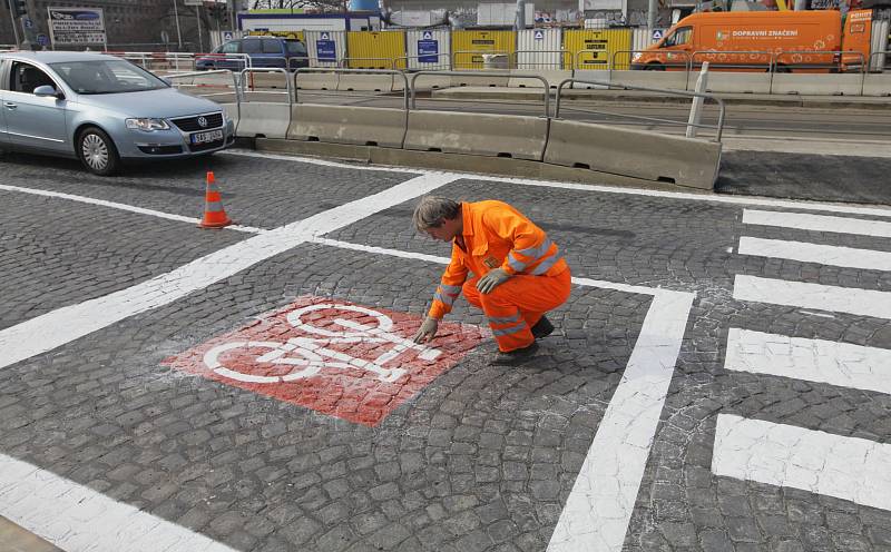 Nová tramvajová zastávka Štvanice.