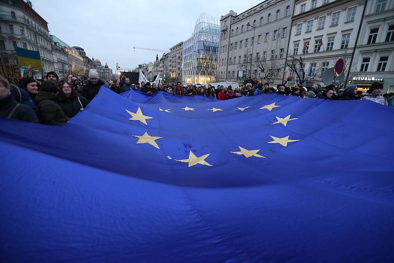 Z demonstrace na Václavském náměstí 4. března 2022.