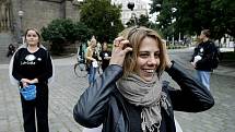Zpěvačka Aneta Langerová se jako patronka zúčastnila na pražském náměstí Míru zahájení osmé celonárodní charitativní sbírky Den, kdy svítí světlušky.