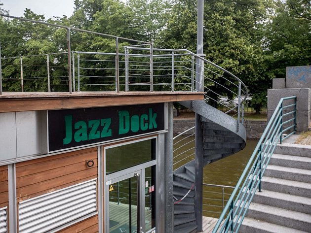 Jazz Dock