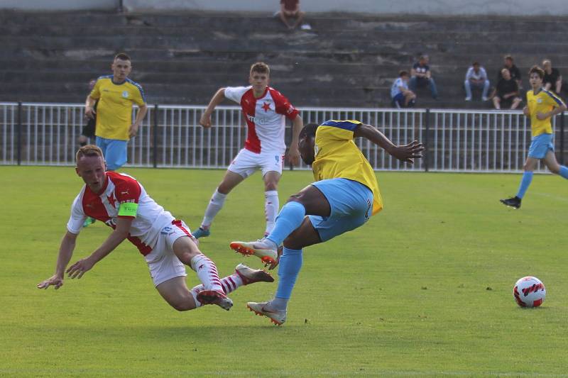 Rezerva Slavie vyhrála předehrávku 30. kola na hřišti rakovnického SK 2:0.