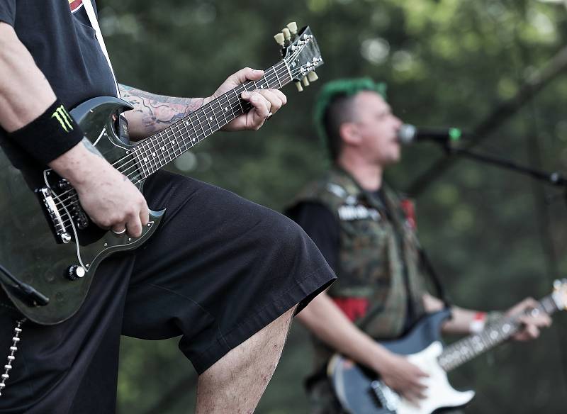 34 LET OPEN AIR Tři sestry v Ledárnách Braník - den druhý 24.května.