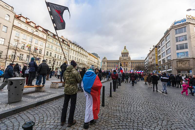 Demonstrace Za svobodu a občanská práva, proti povinnému tečkování a třídění občanů do více kategorií v Praze 30. ledna 2022.