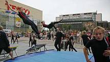 Akrobatická show skupiny dánských gymnastů Springholdet konal se 3.červenca 2007 v Praze Vršovicich.