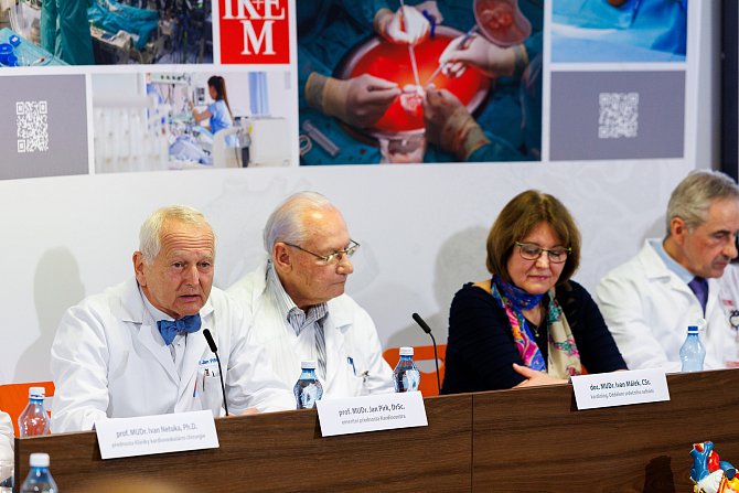 Tisková konference Institutu klinické a experimentální medicíny ke 40 letům transplantací srdce.