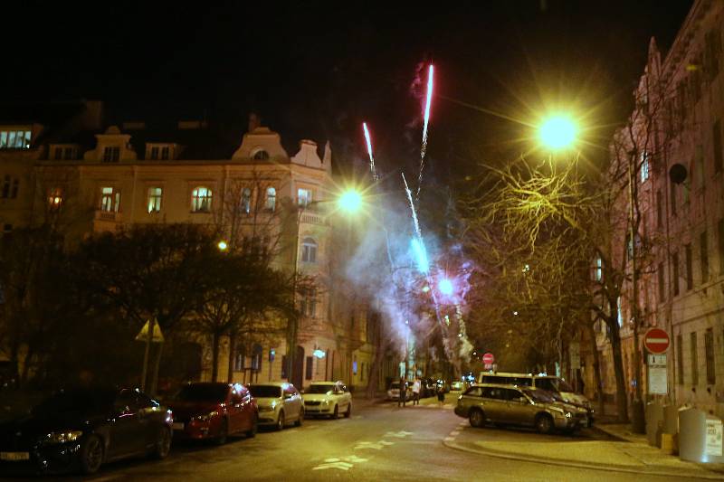 Nový rok 2022 v Praze - Letenské sady a Václavské náměstí.