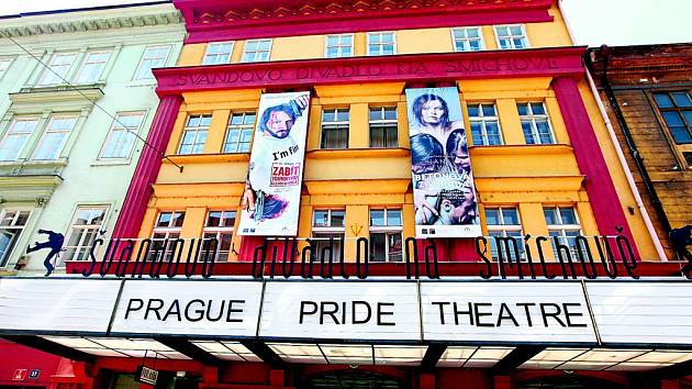 Švandovo divadlo čeká po premiéře rekonstrukce. V září pojedou herci do USA  - Pražský deník